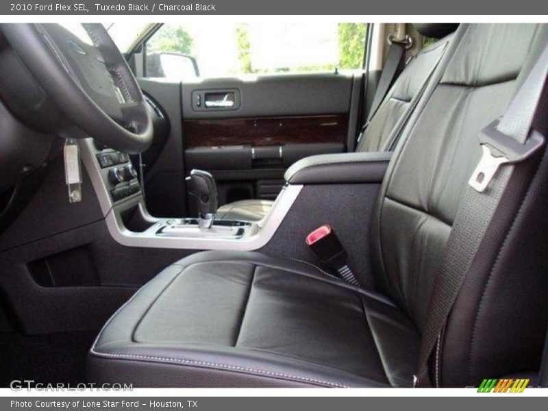 Tuxedo Black / Charcoal Black 2010 Ford Flex SEL