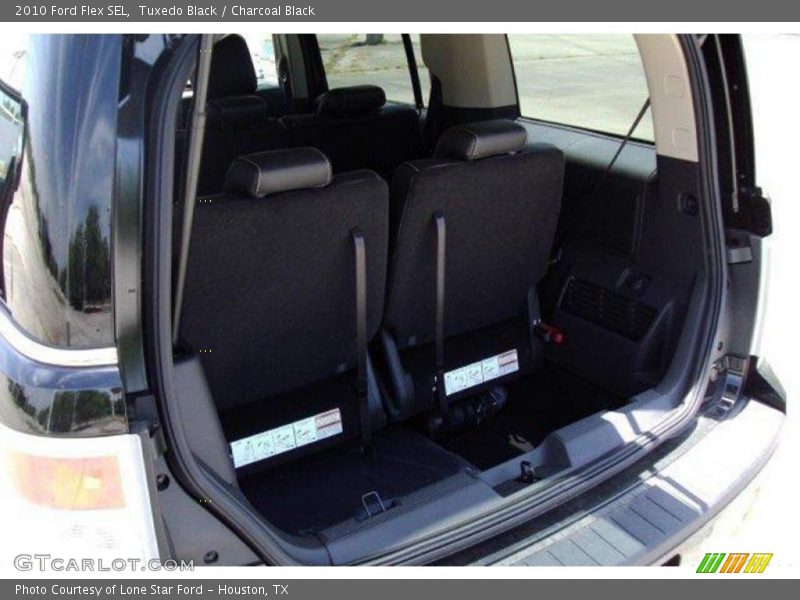 Tuxedo Black / Charcoal Black 2010 Ford Flex SEL