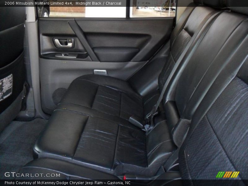 Midnight Black / Charcoal 2006 Mitsubishi Montero Limited 4x4