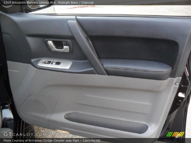 Midnight Black / Charcoal 2006 Mitsubishi Montero Limited 4x4