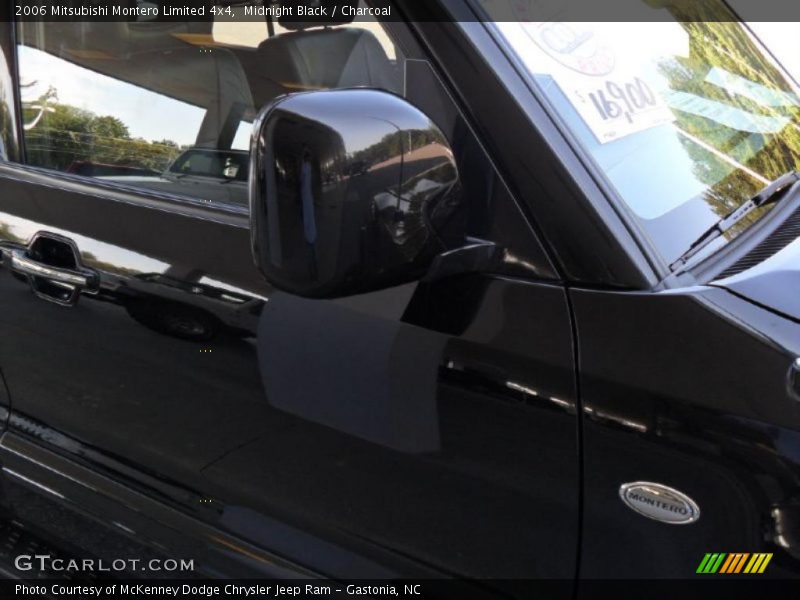 Midnight Black / Charcoal 2006 Mitsubishi Montero Limited 4x4