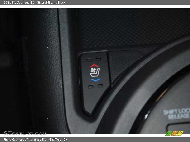 Mineral Silver / Black 2011 Kia Sportage EX