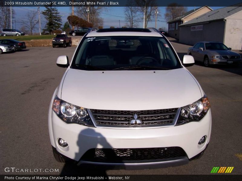 Diamond White Pearl / Black 2009 Mitsubishi Outlander SE 4WD