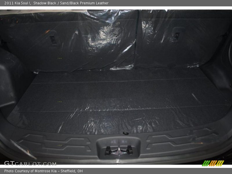 Shadow Black / Sand/Black Premium Leather 2011 Kia Soul !