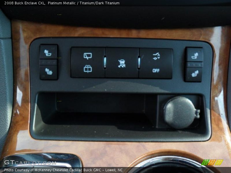 Platinum Metallic / Titanium/Dark Titanium 2008 Buick Enclave CXL
