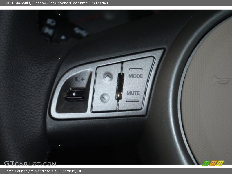 Shadow Black / Sand/Black Premium Leather 2011 Kia Soul !