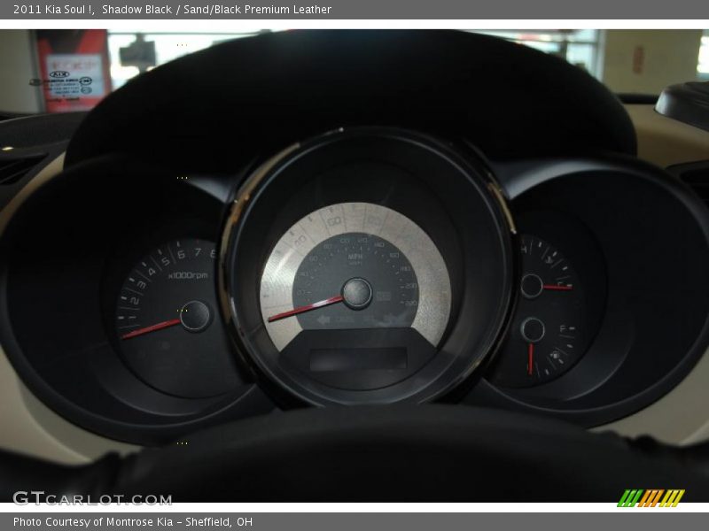 Shadow Black / Sand/Black Premium Leather 2011 Kia Soul !