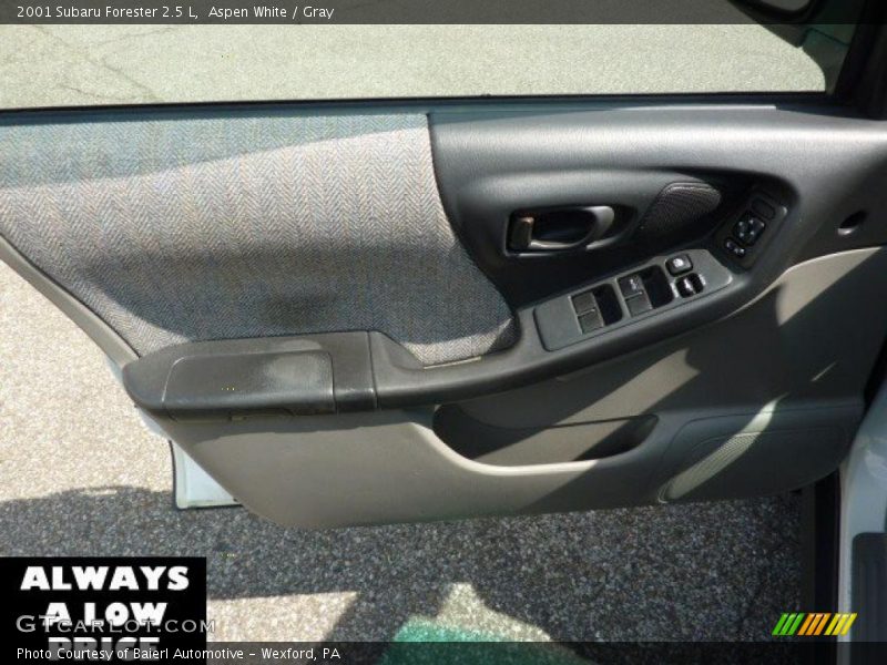 Aspen White / Gray 2001 Subaru Forester 2.5 L