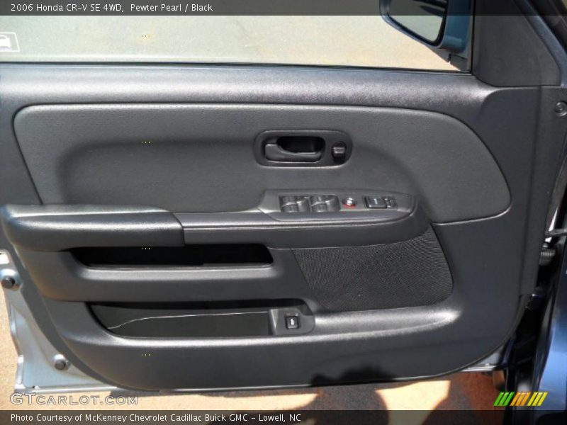 Pewter Pearl / Black 2006 Honda CR-V SE 4WD
