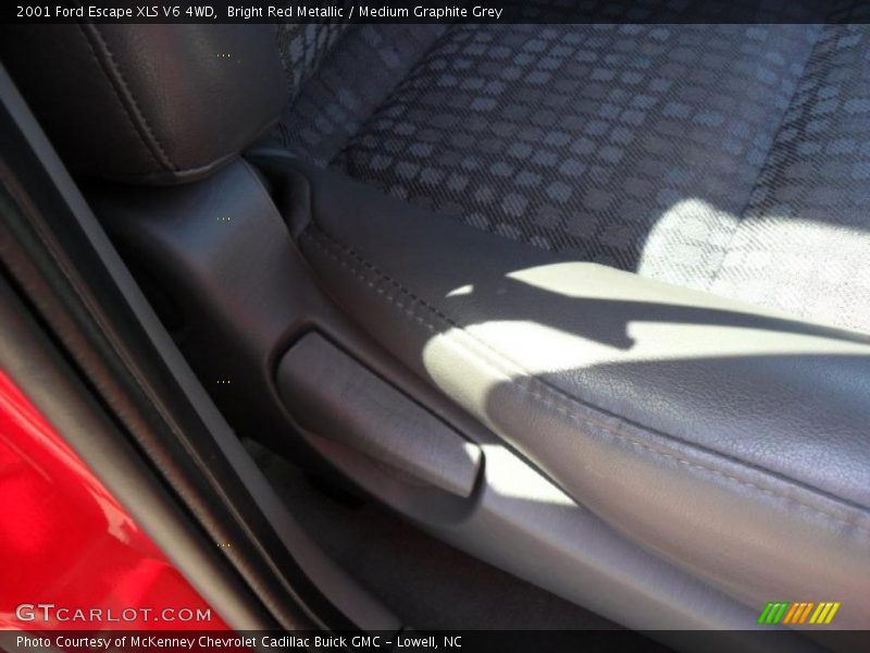 Bright Red Metallic / Medium Graphite Grey 2001 Ford Escape XLS V6 4WD