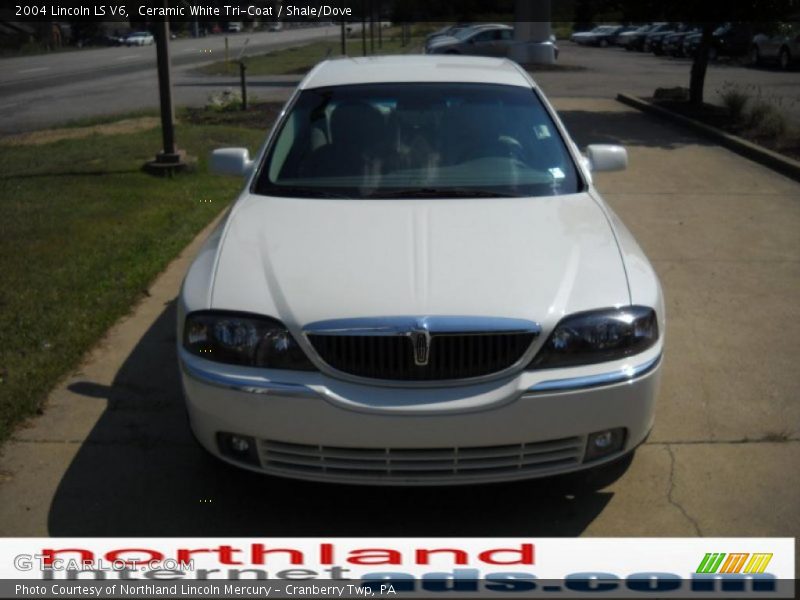 Ceramic White Tri-Coat / Shale/Dove 2004 Lincoln LS V6