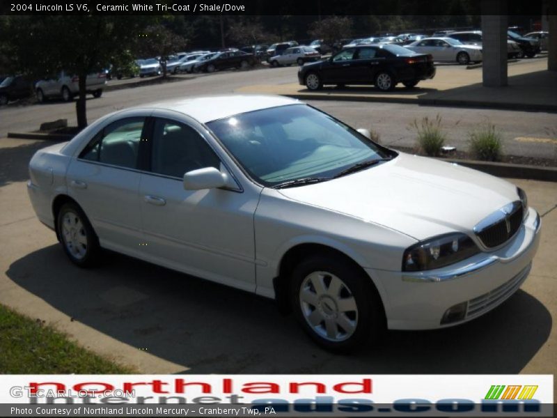 Ceramic White Tri-Coat / Shale/Dove 2004 Lincoln LS V6