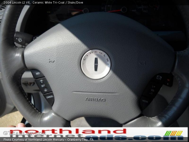 Ceramic White Tri-Coat / Shale/Dove 2004 Lincoln LS V6