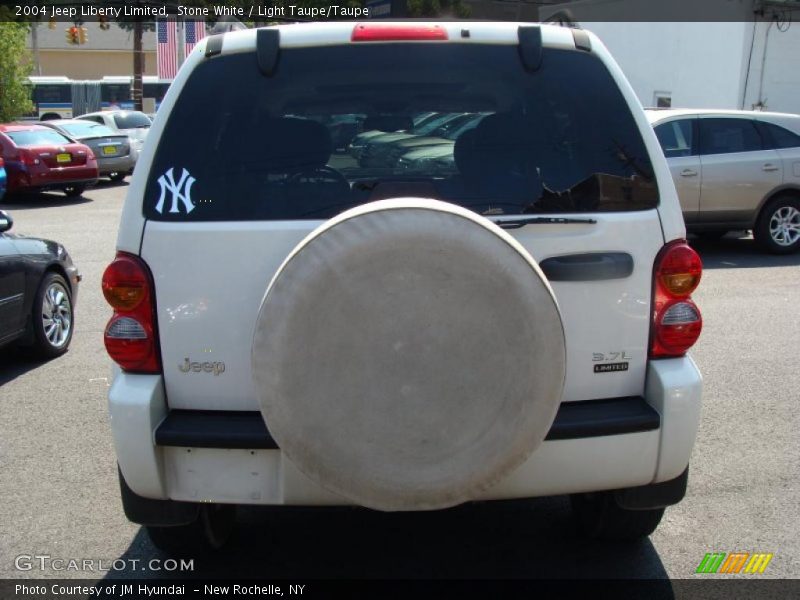 Stone White / Light Taupe/Taupe 2004 Jeep Liberty Limited