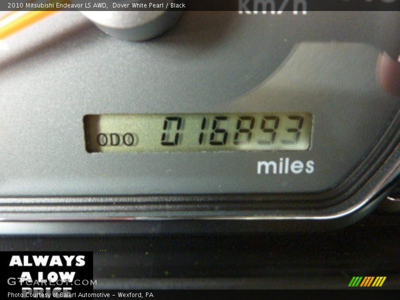 Dover White Pearl / Black 2010 Mitsubishi Endeavor LS AWD
