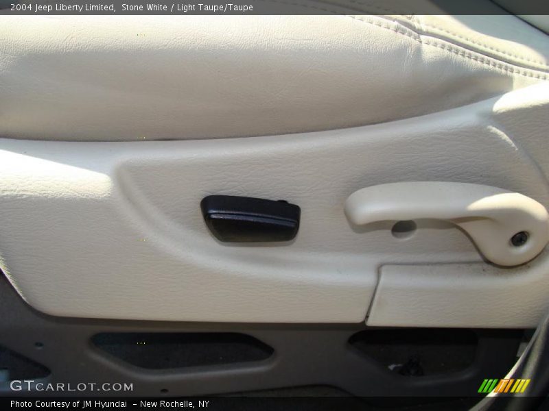 Stone White / Light Taupe/Taupe 2004 Jeep Liberty Limited