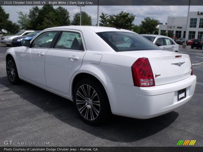 Bright White / Dark Slate Gray 2010 Chrysler 300 300S V6