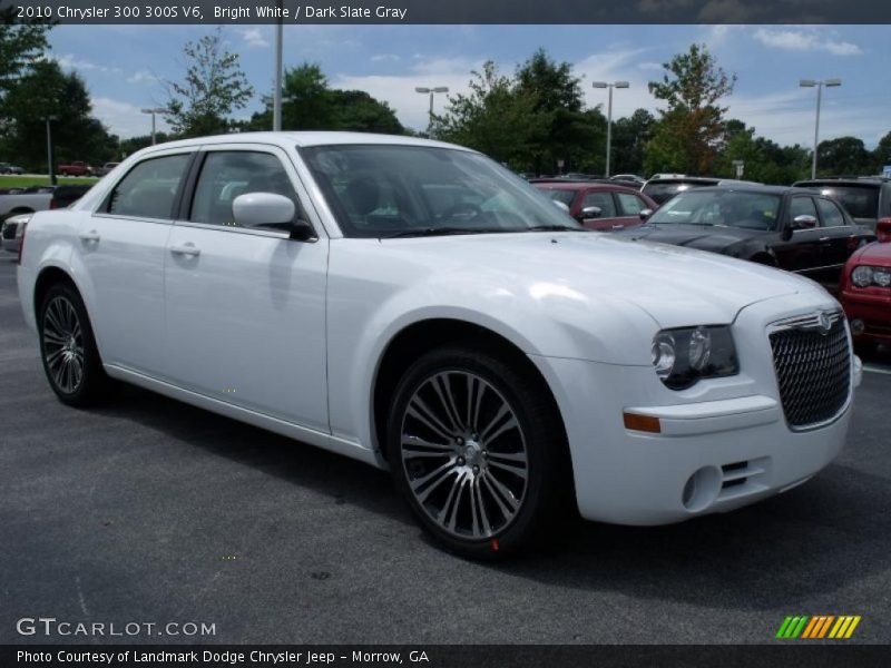 Bright White / Dark Slate Gray 2010 Chrysler 300 300S V6