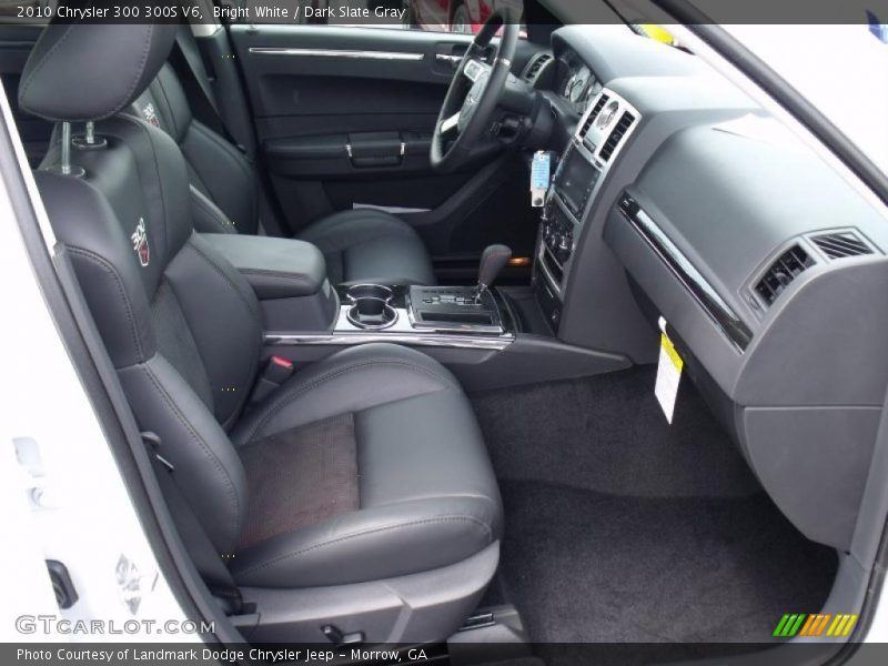 Bright White / Dark Slate Gray 2010 Chrysler 300 300S V6