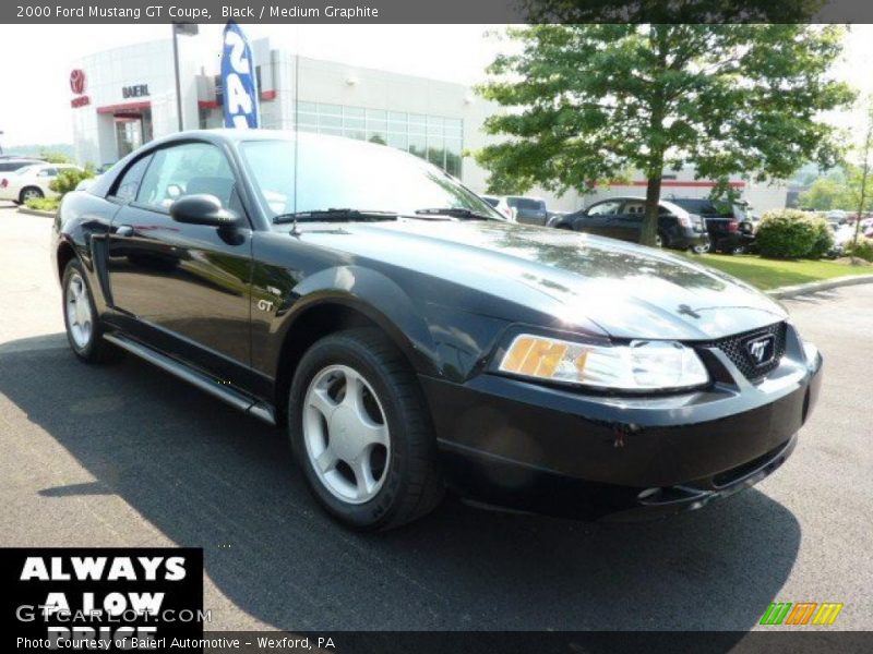 Black / Medium Graphite 2000 Ford Mustang GT Coupe