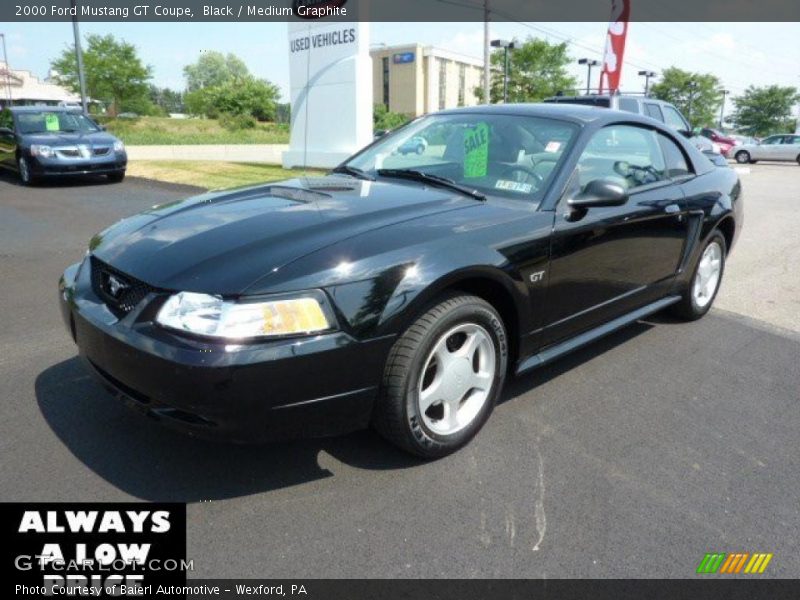 Black / Medium Graphite 2000 Ford Mustang GT Coupe