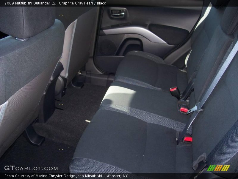 Graphite Gray Pearl / Black 2009 Mitsubishi Outlander ES