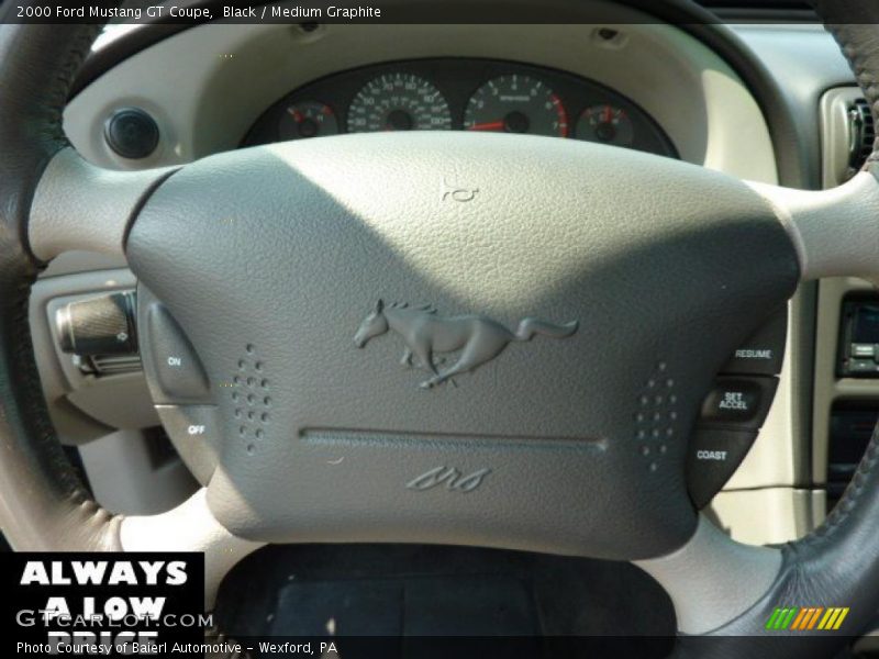 Black / Medium Graphite 2000 Ford Mustang GT Coupe