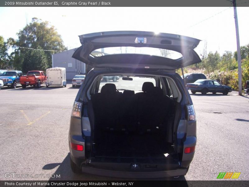 Graphite Gray Pearl / Black 2009 Mitsubishi Outlander ES