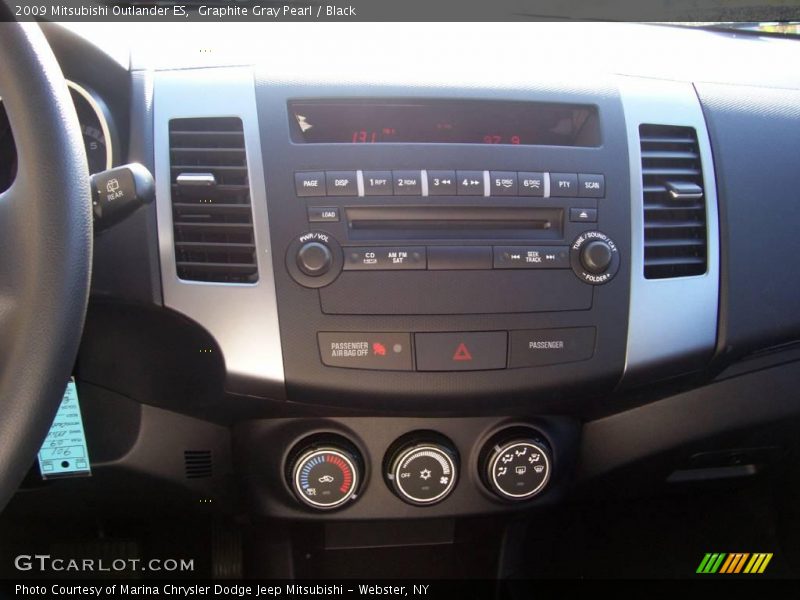 Graphite Gray Pearl / Black 2009 Mitsubishi Outlander ES
