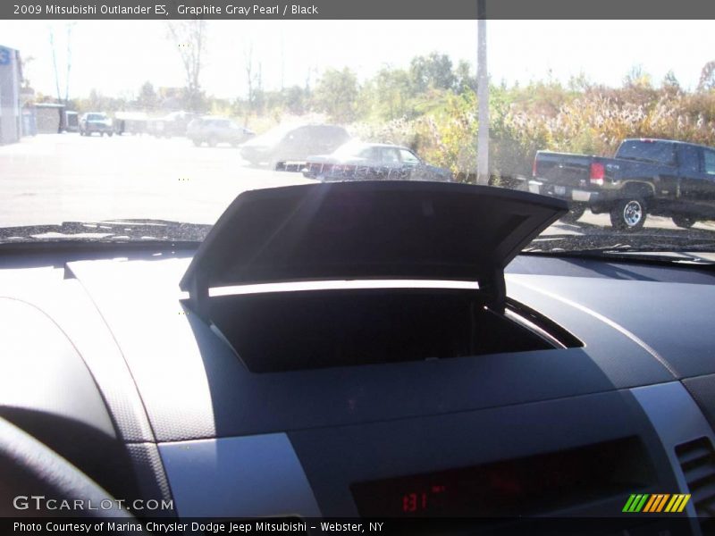 Graphite Gray Pearl / Black 2009 Mitsubishi Outlander ES