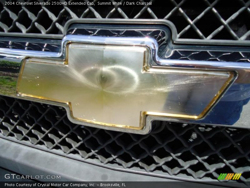 Summit White / Dark Charcoal 2004 Chevrolet Silverado 2500HD Extended Cab