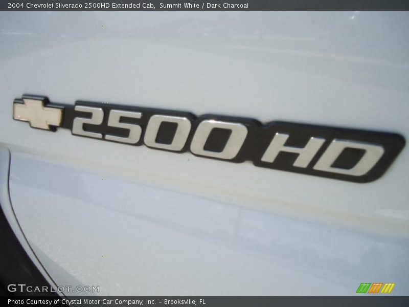 Summit White / Dark Charcoal 2004 Chevrolet Silverado 2500HD Extended Cab