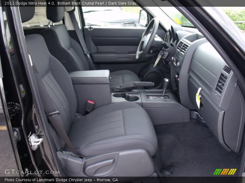 Brilliant Black Crystal Pearl / Dark Slate Gray 2011 Dodge Nitro Heat 4.0