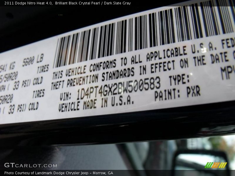 Brilliant Black Crystal Pearl / Dark Slate Gray 2011 Dodge Nitro Heat 4.0