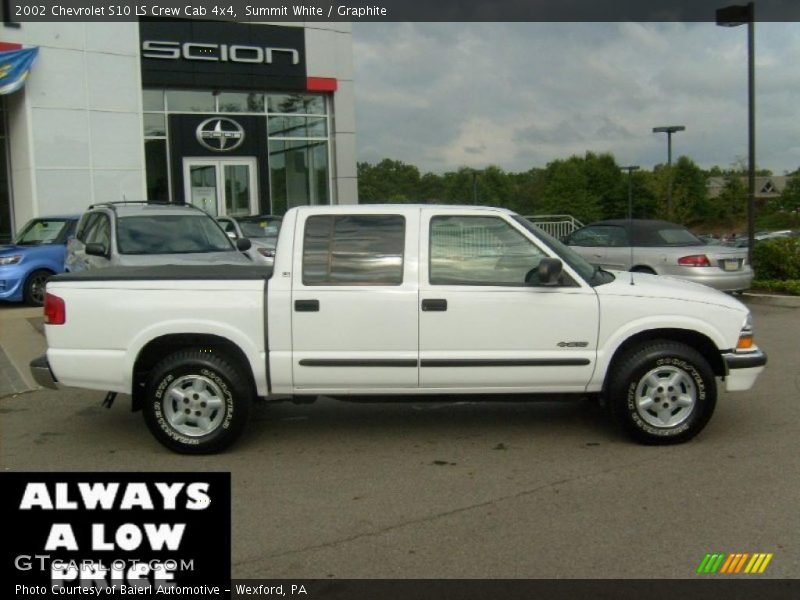 Summit White / Graphite 2002 Chevrolet S10 LS Crew Cab 4x4