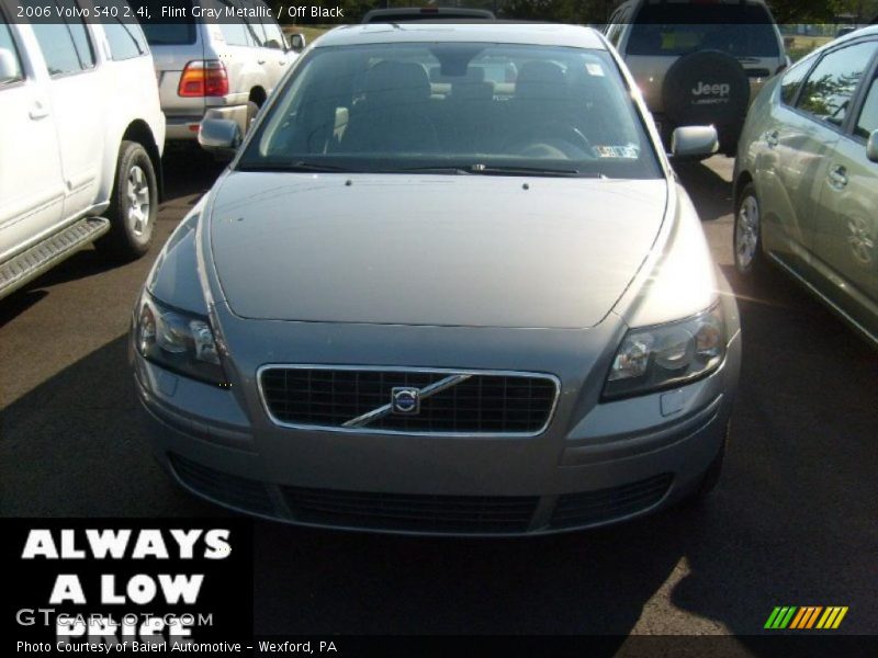 Flint Gray Metallic / Off Black 2006 Volvo S40 2.4i