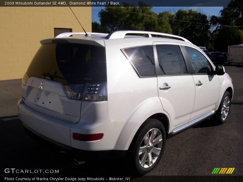 Diamond White Pearl / Black 2009 Mitsubishi Outlander SE 4WD