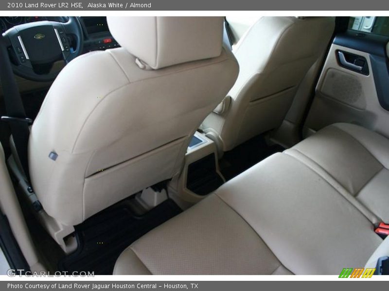 Alaska White / Almond 2010 Land Rover LR2 HSE