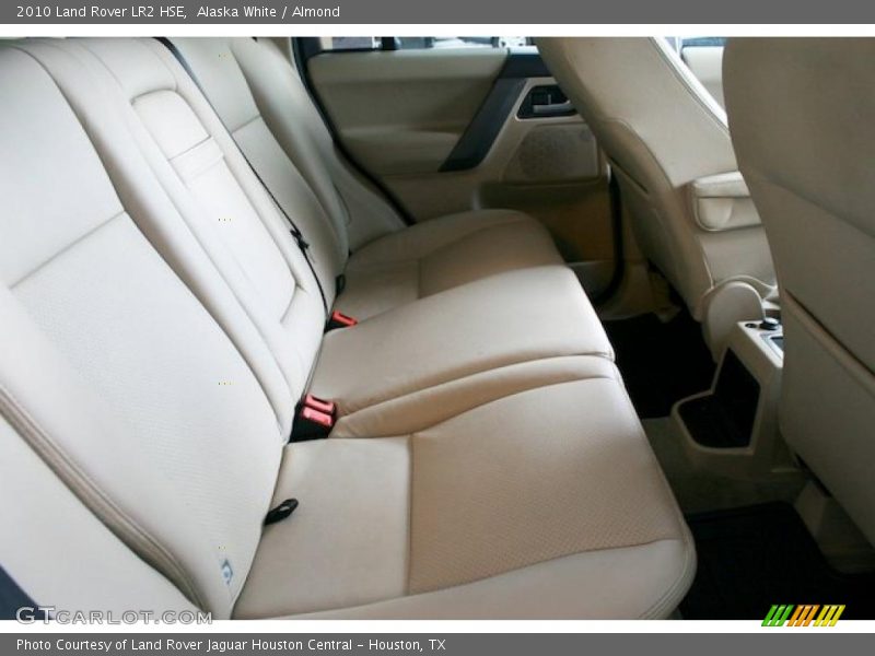 Alaska White / Almond 2010 Land Rover LR2 HSE