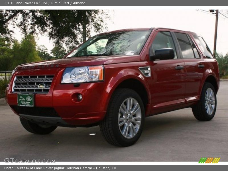 Rimini Red / Almond 2010 Land Rover LR2 HSE