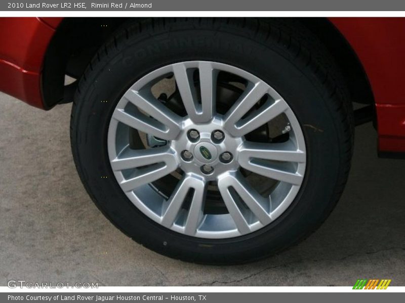 Rimini Red / Almond 2010 Land Rover LR2 HSE