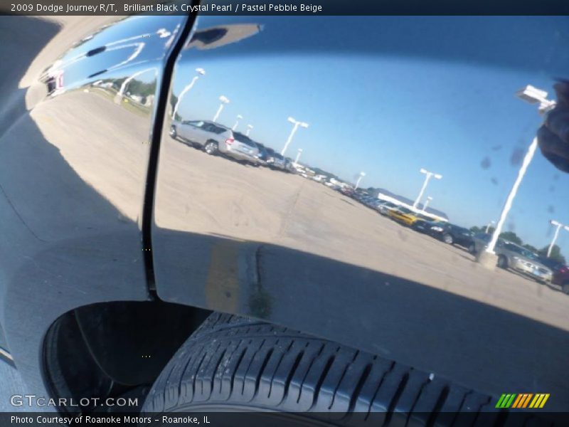 Brilliant Black Crystal Pearl / Pastel Pebble Beige 2009 Dodge Journey R/T