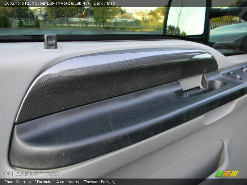 Black / Black 2003 Ford F250 Super Duty FX4 SuperCab 4x4