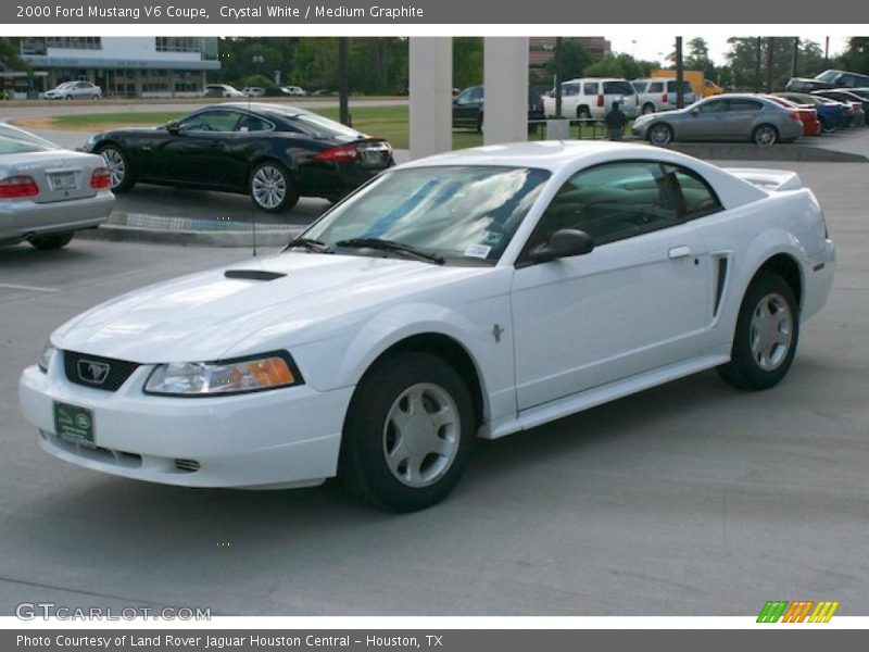 Crystal White / Medium Graphite 2000 Ford Mustang V6 Coupe