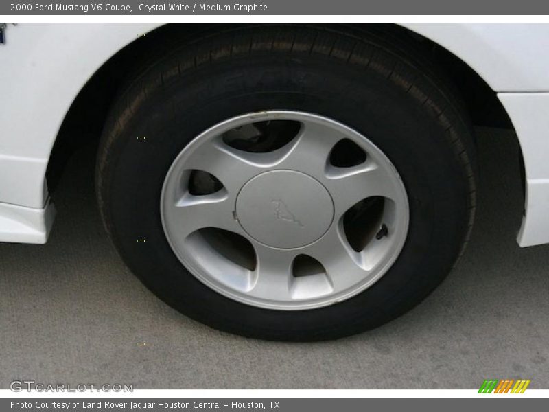 Crystal White / Medium Graphite 2000 Ford Mustang V6 Coupe