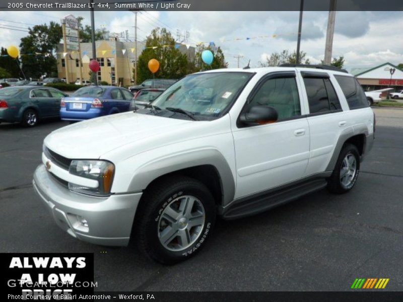 Summit White / Light Gray 2005 Chevrolet TrailBlazer LT 4x4