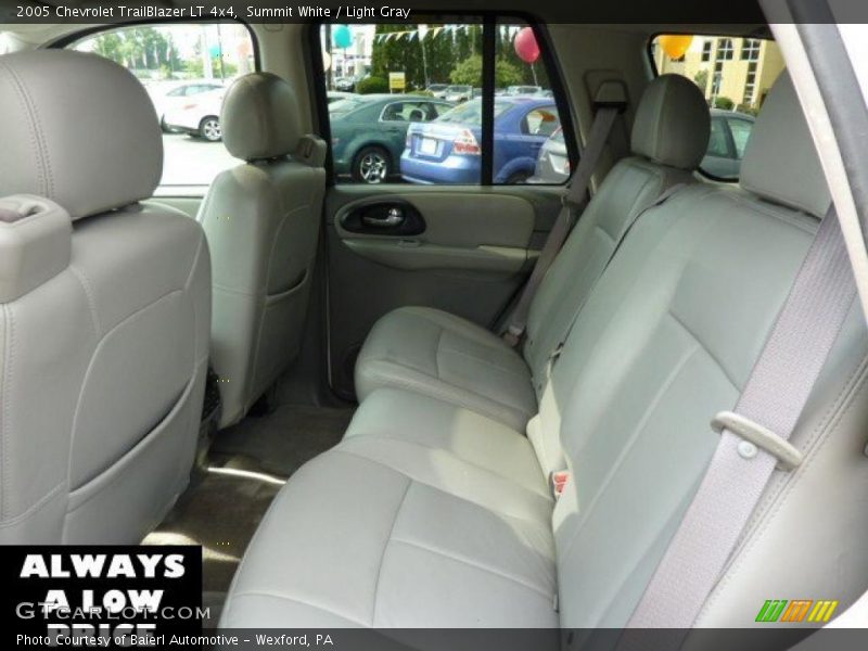 Summit White / Light Gray 2005 Chevrolet TrailBlazer LT 4x4