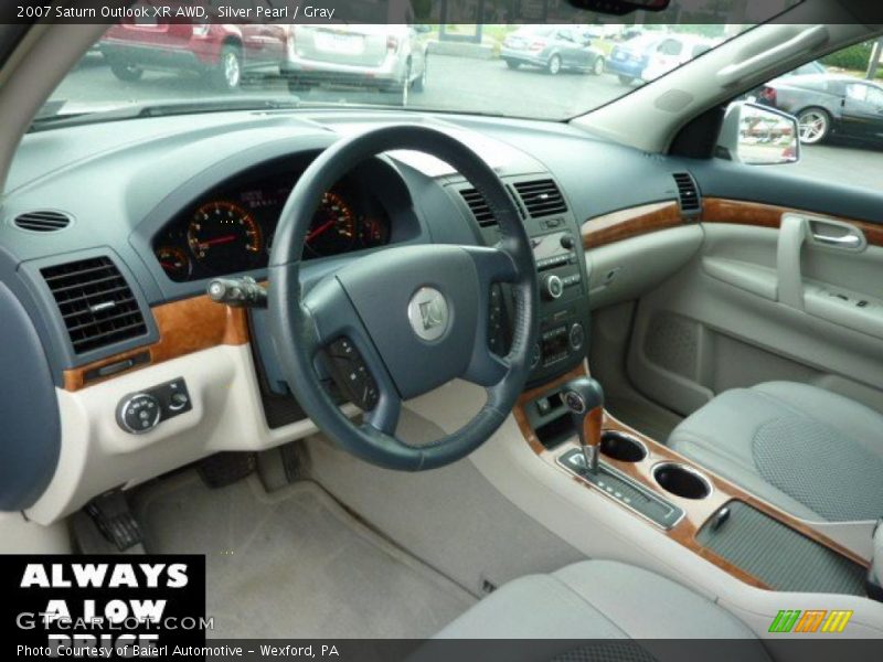 Silver Pearl / Gray 2007 Saturn Outlook XR AWD