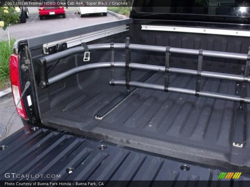 Super Black / Graphite 2007 Nissan Frontier NISMO Crew Cab 4x4