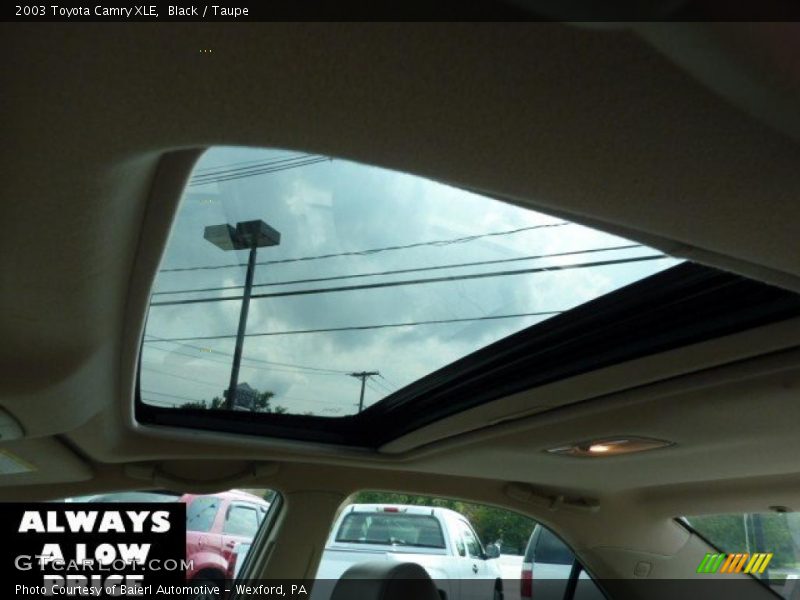 Black / Taupe 2003 Toyota Camry XLE